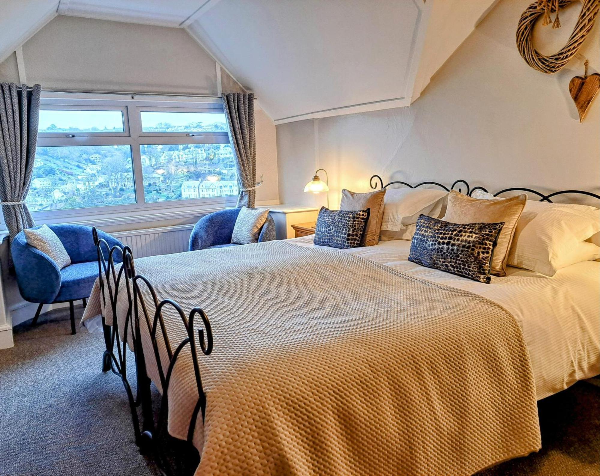 Schooner Point Guest House Looe Ngoại thất bức ảnh