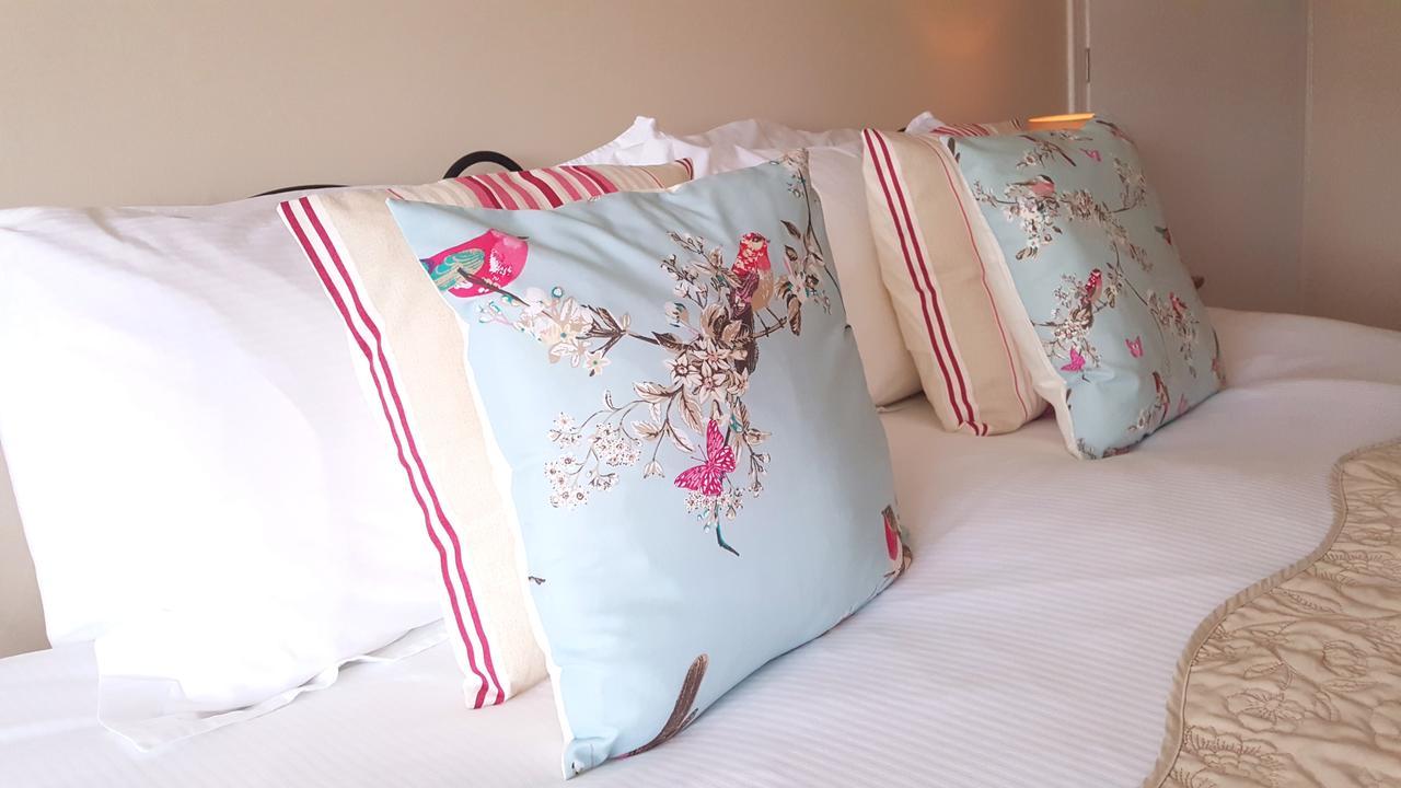Schooner Point Guest House Looe Ngoại thất bức ảnh